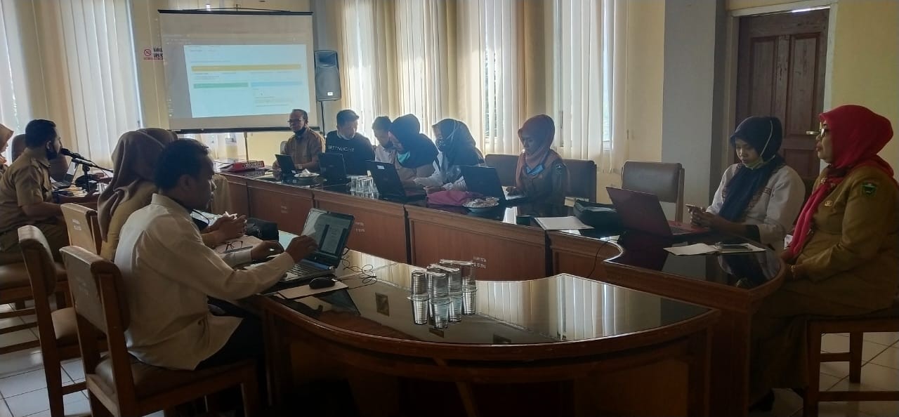 BADAN KEUANGAN DAERAH KAB. SOLOK MENGIKUTI KEGIATAN PERCEPATAN PENGISIAN LKE PMPRB SECARA ONLINE